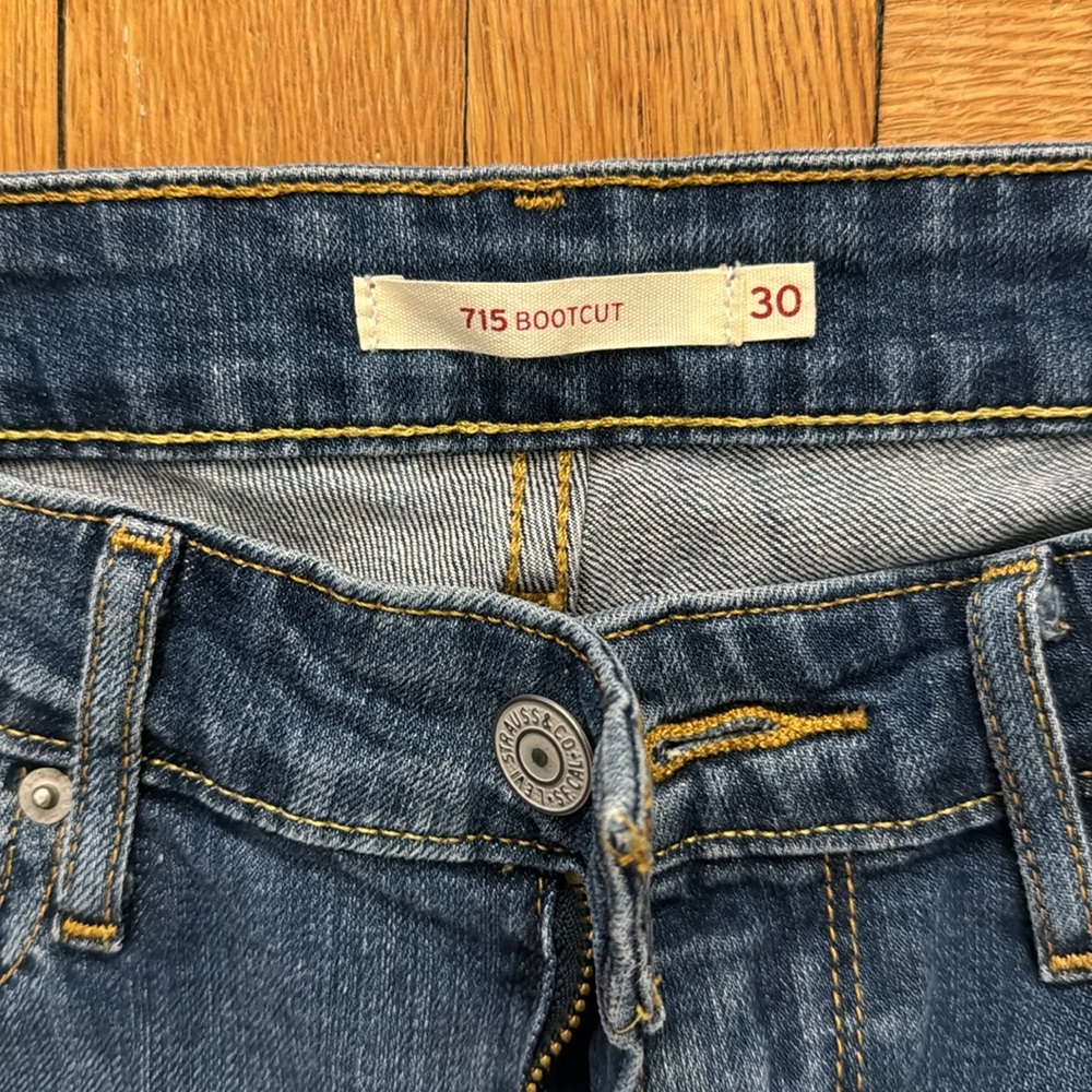 Levi’s 715 Bootcut Jeans - Picture 5 of 11